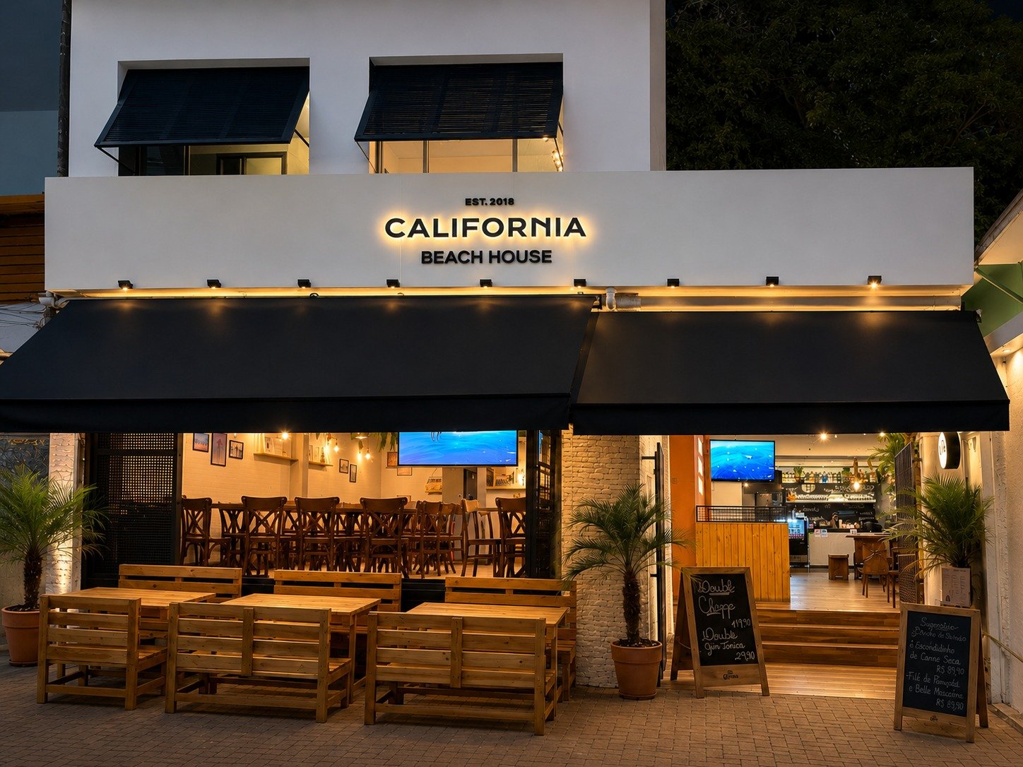 Fachada California Pinheiros - California Beach House — Nova foto de alta qualidade